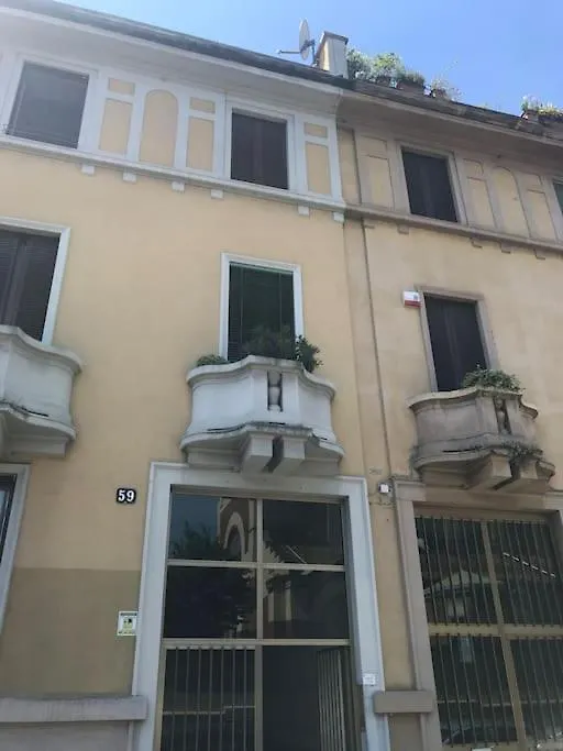 شقة Casa Pao, Typical House In Milan Near The Center