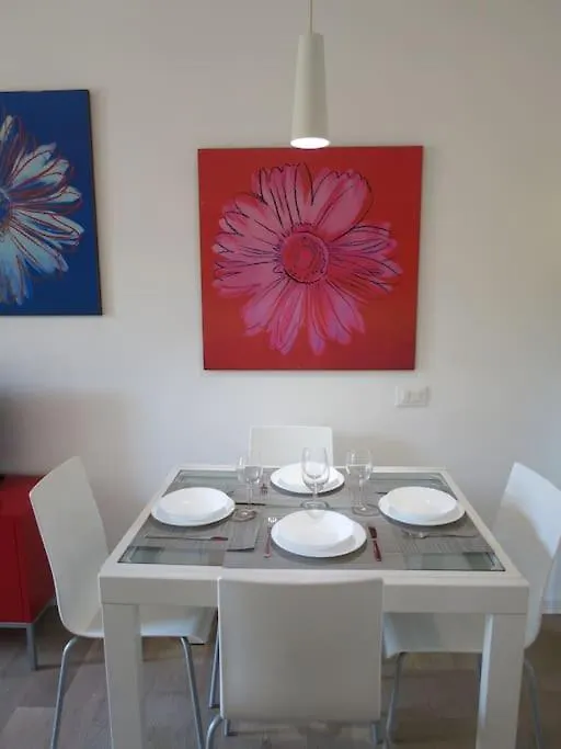 شقة Casa Pao, Typical House In Milan Near The Center 0*,